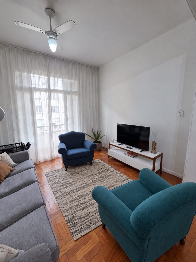 CA4BD7F6-45E5-4B65-A355-8801D40B5987